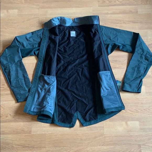 NWT The North Face Isotherm Jacket, Green, M - Picture 8 of 15